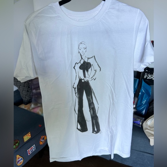 Celine Dion 2019 Tour Silhouette Figure Merch Tee - Picture 1 of 2
